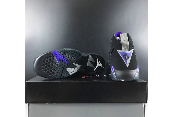 ALLEN RETRO 304775-053 BUCKS 7 JORDAN AIR RAY 304775-053 0722